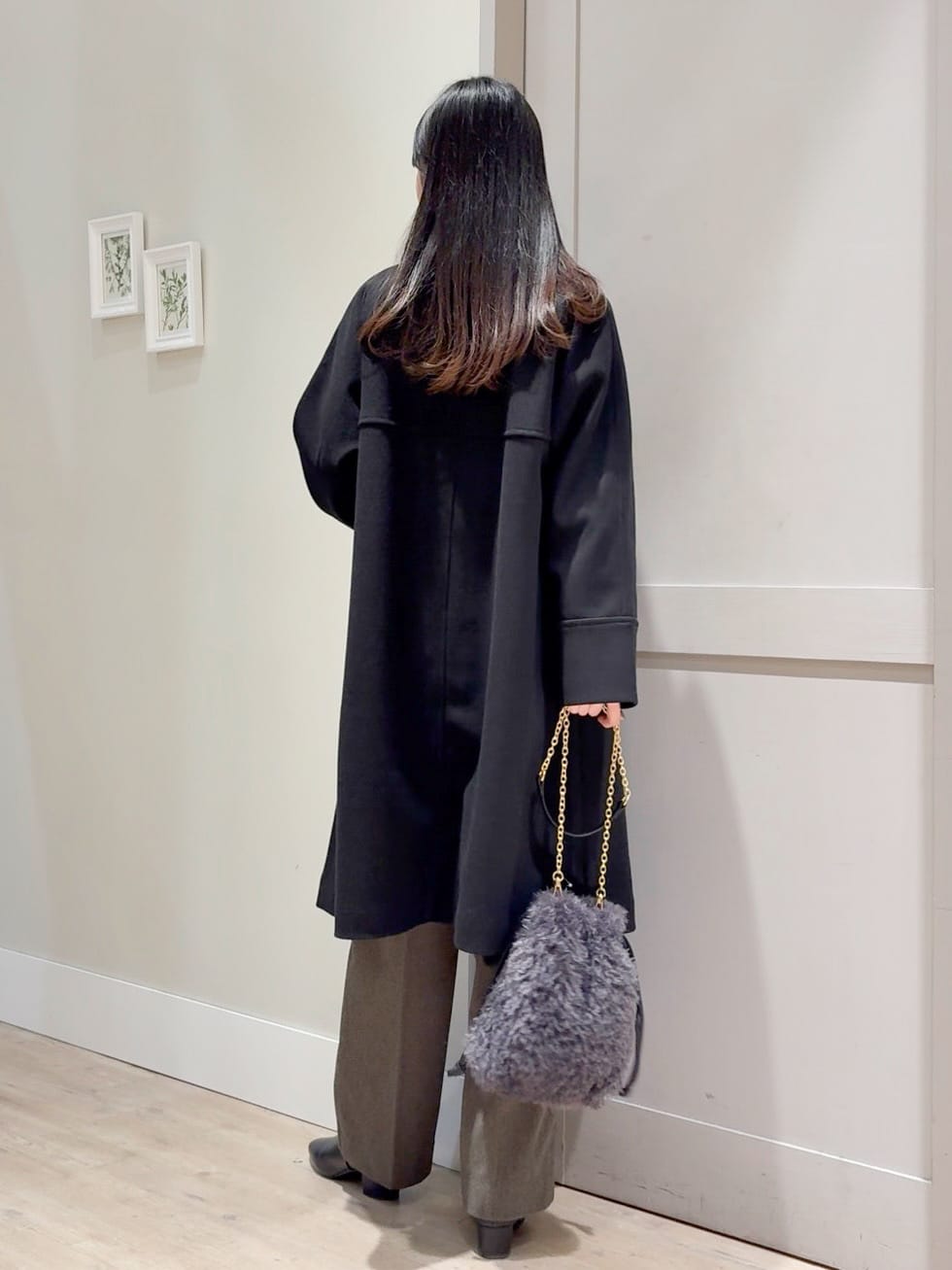 Mayuさんの「grove｜クラシカルな佇まい 大人のステンカラーロングコート」を使ったコーディネート