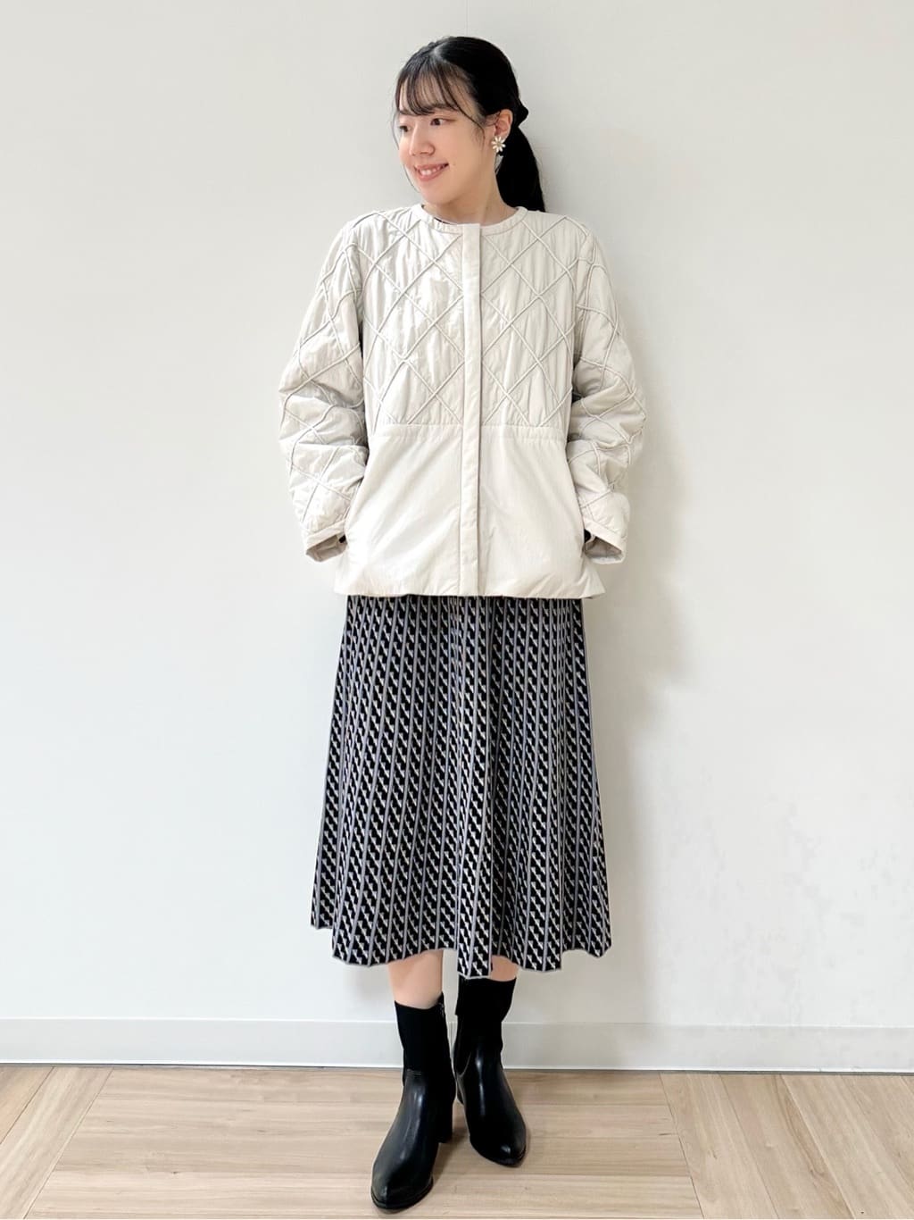 Momoさんの「Reflect｜【気軽な羽織に◎】中綿キルティングショートコート」を使ったコーディネート