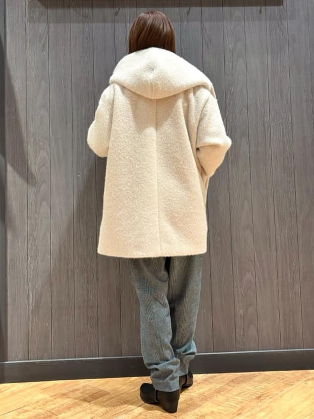 meiさんの「SHOO･LA･RUE｜【洗濯機可/S-LL】美脚見え あったか裏起毛 テーパードパンツ」を使ったコーディネート