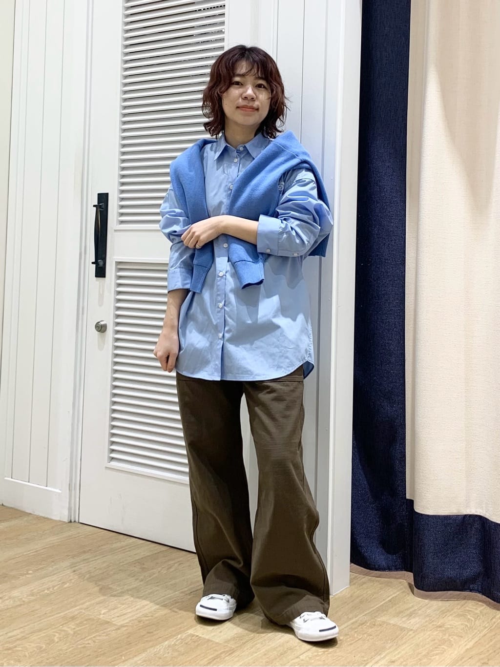 IMARIさんの「Dessin｜【洗える】刺繍ロゴ入りオーバーシャツ」を使ったコーディネート