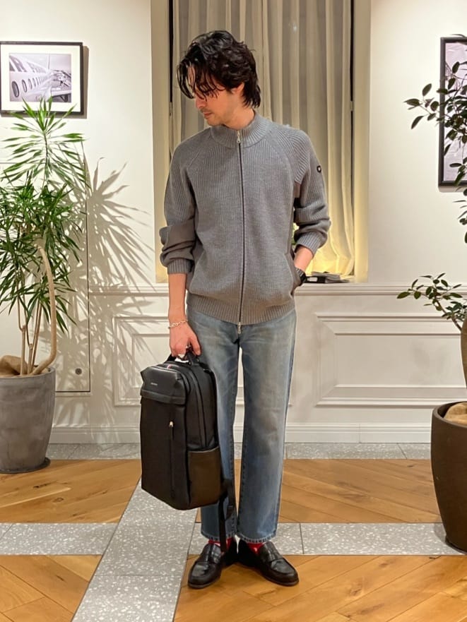 junyaさんの「DRESSTERIOR｜◆【Safari5月号掲載】10．6oz コンフォートワイドデニムパンツ」を使ったコーディネート