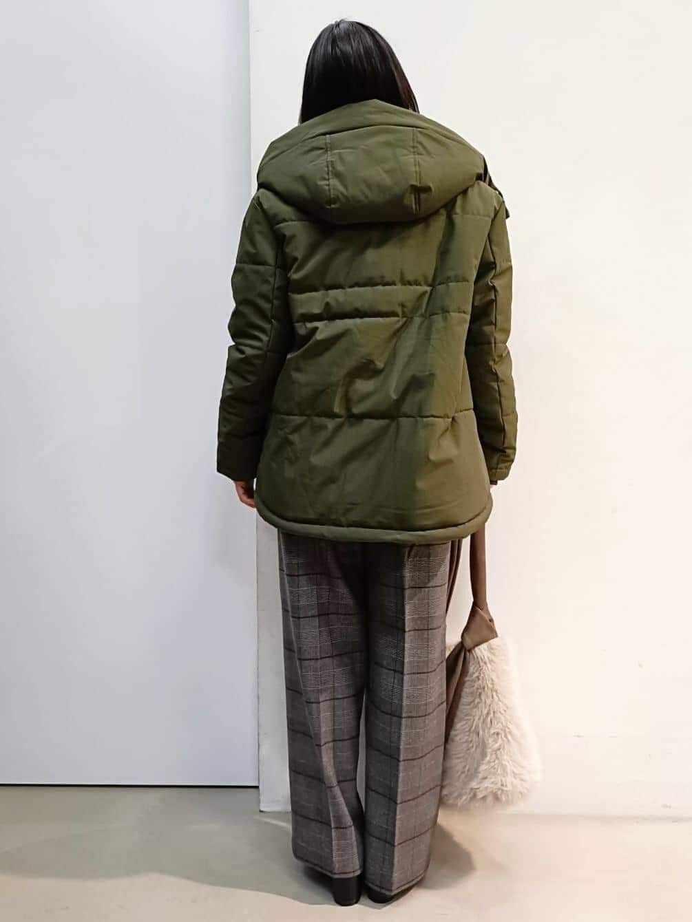 あんさんの「THE SHOP TK｜【すっきり見えシルエット】上品ふわもこ中綿ブルゾン」を使ったコーディネート