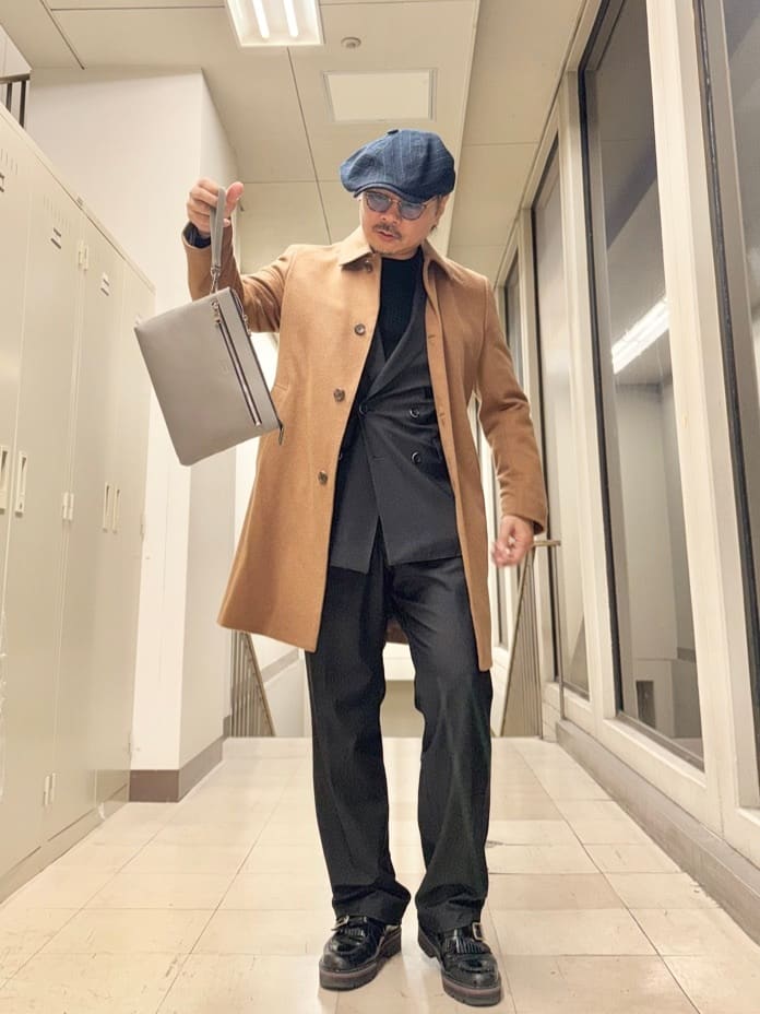 MAKOTO AIさんの「TAKEO KIKUCHI｜カシミヤブレンド ビーバー調ステンカラーコート」を使ったコーディネート