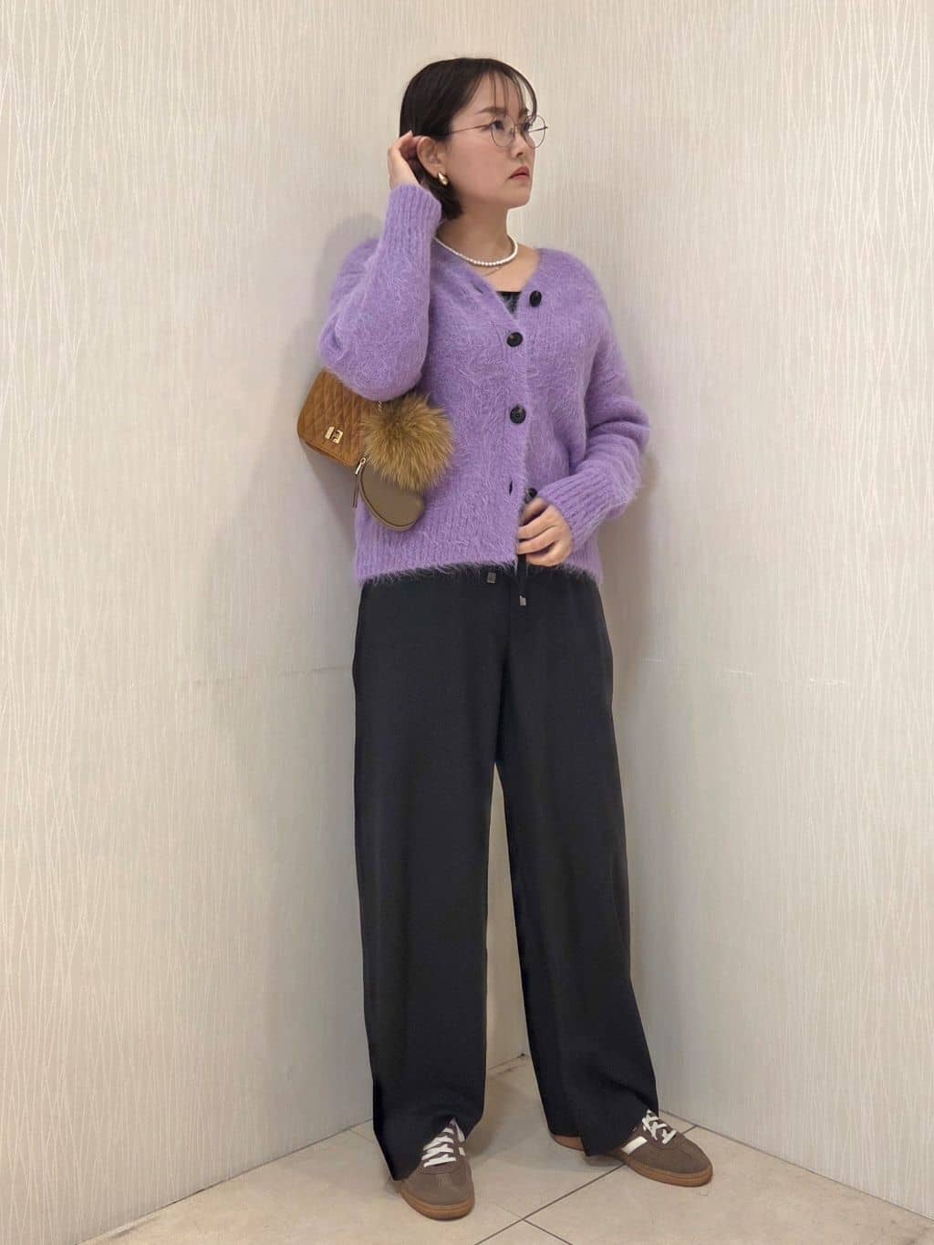 naokoさんの「UNTITLED｜【ゆったり】アルパカ混シャギー カーディガン」を使ったコーディネート
