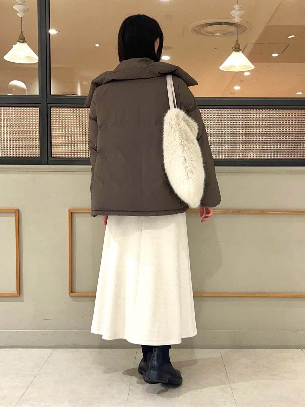 kumiさんの「INDIVI｜【洗える】エアリーシャギートップス」を使ったコーディネート