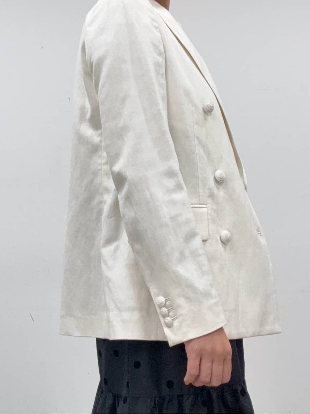 BUNさんの「DRESSTERIOR｜【セットアップ可】リネンブレンドダブルブレストジャケット」を使ったコーディネート