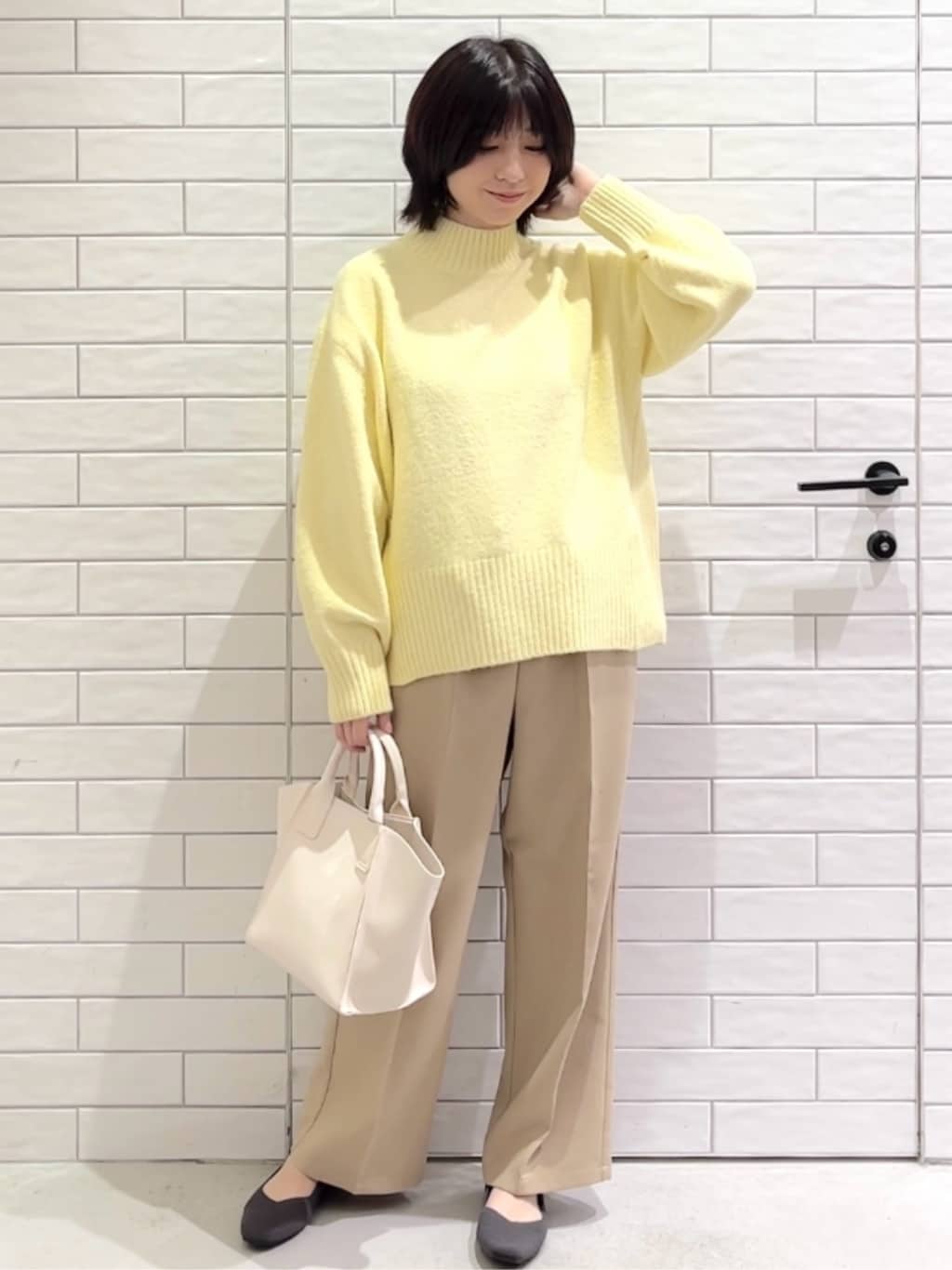 しおりさんの「OPAQUE.CLIP｜ふわふわハイネックニット【洗濯機OK】」を使ったコーディネート