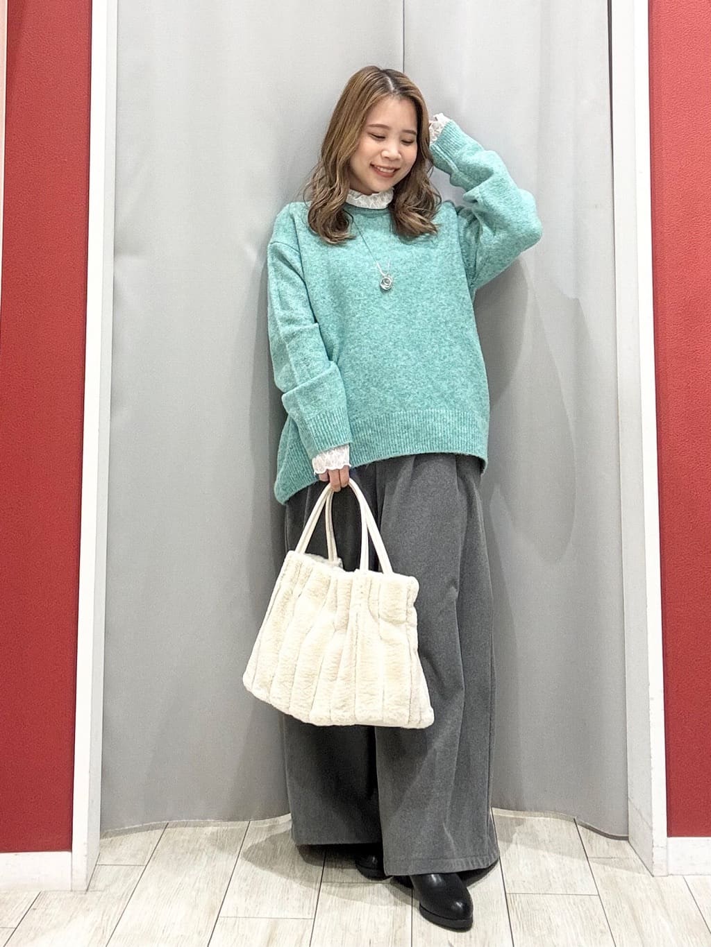 shioさんの「SHOO･LA･RUE｜【着丈選べる/きっと虜になる】あったかもちもち ワイドパンツ」を使ったコーディネート