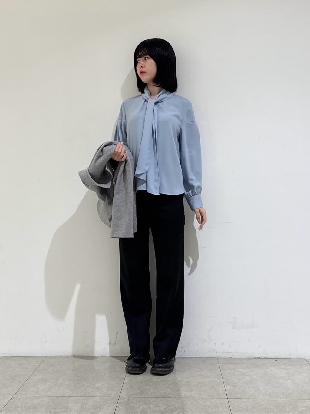 rinaさんの「INDIVI｜【ウール混／スーツ】ストレートパンツ」を使ったコーディネート