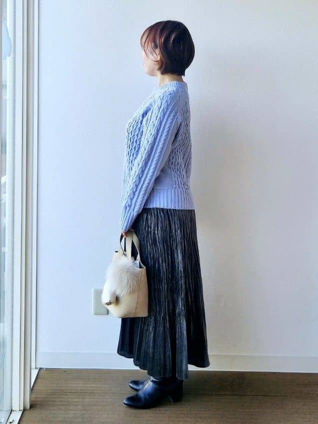 やじまさんの「UNTITLED｜【洗える】スポンディッシュ ケーブル柄ニット」を使ったコーディネート