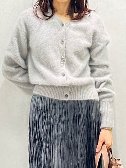 Miwaさんの「UNTITLED｜【ふわふわニット/前後2WAY】フォックスカシミヤカーディガン」を使ったコーディネート