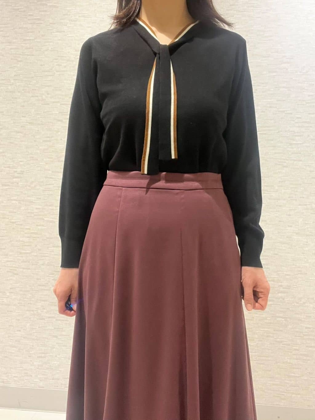 marikoさんの「Reflect｜【通勤】スエードライクフレアスカート」を使ったコーディネート