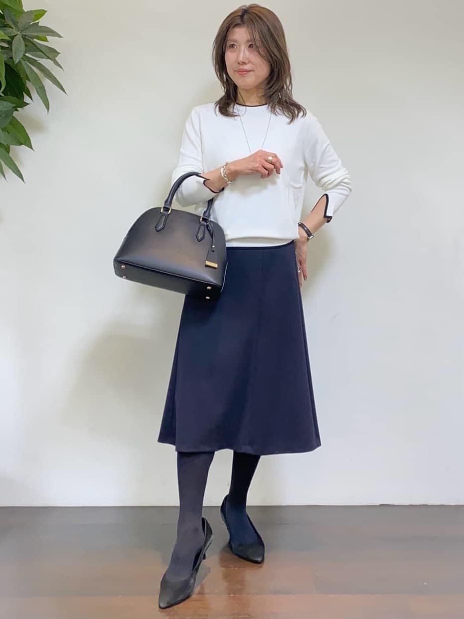 tomoさんの「UNTITLED｜【アンサンブル可/洗える】ウォームスパン カーディガン」を使ったコーディネート