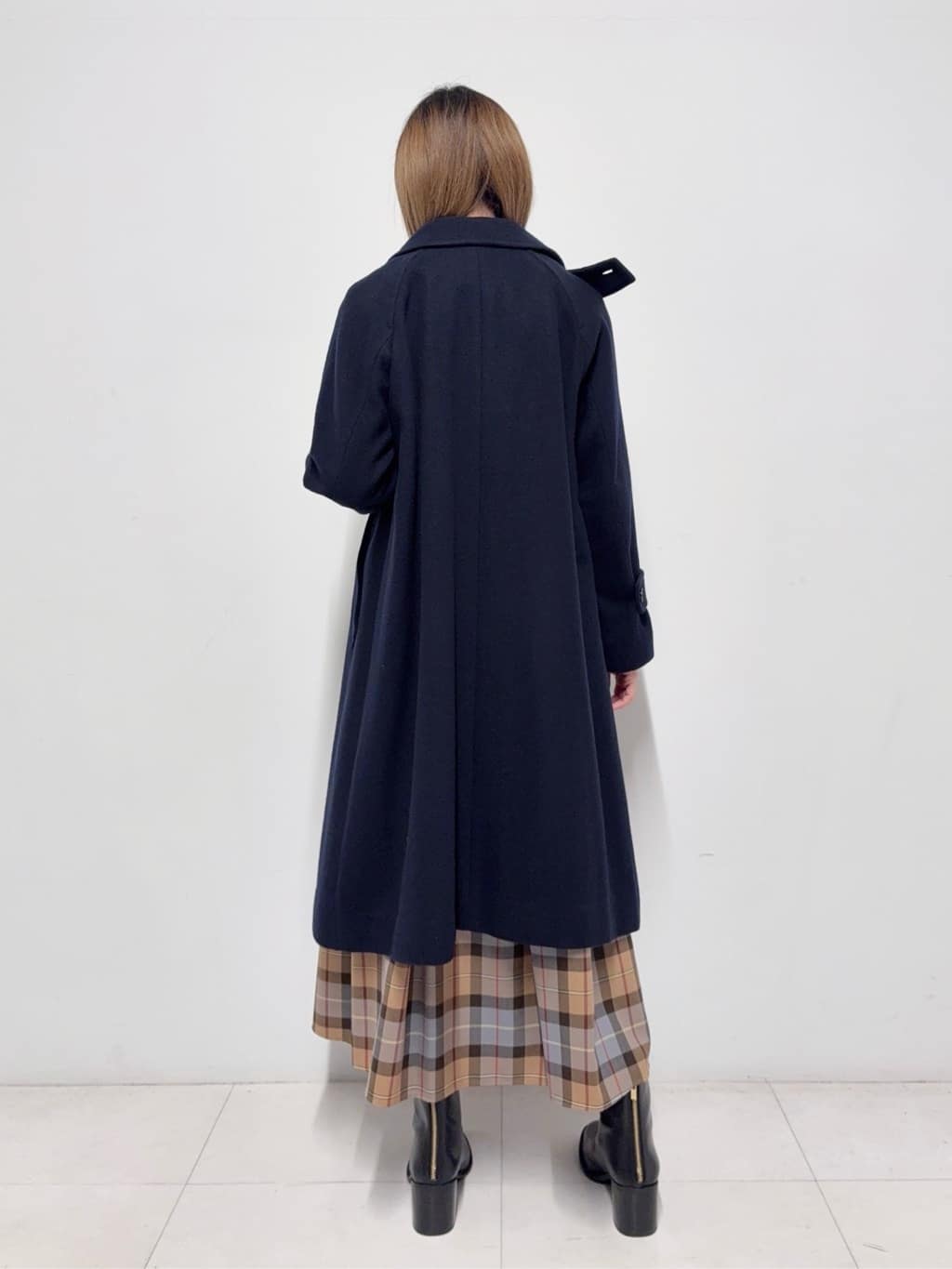 Nishijimaさんの「DRESSTERIOR｜ファインメリノクルーネックラインプルオーバー」を使ったコーディネート