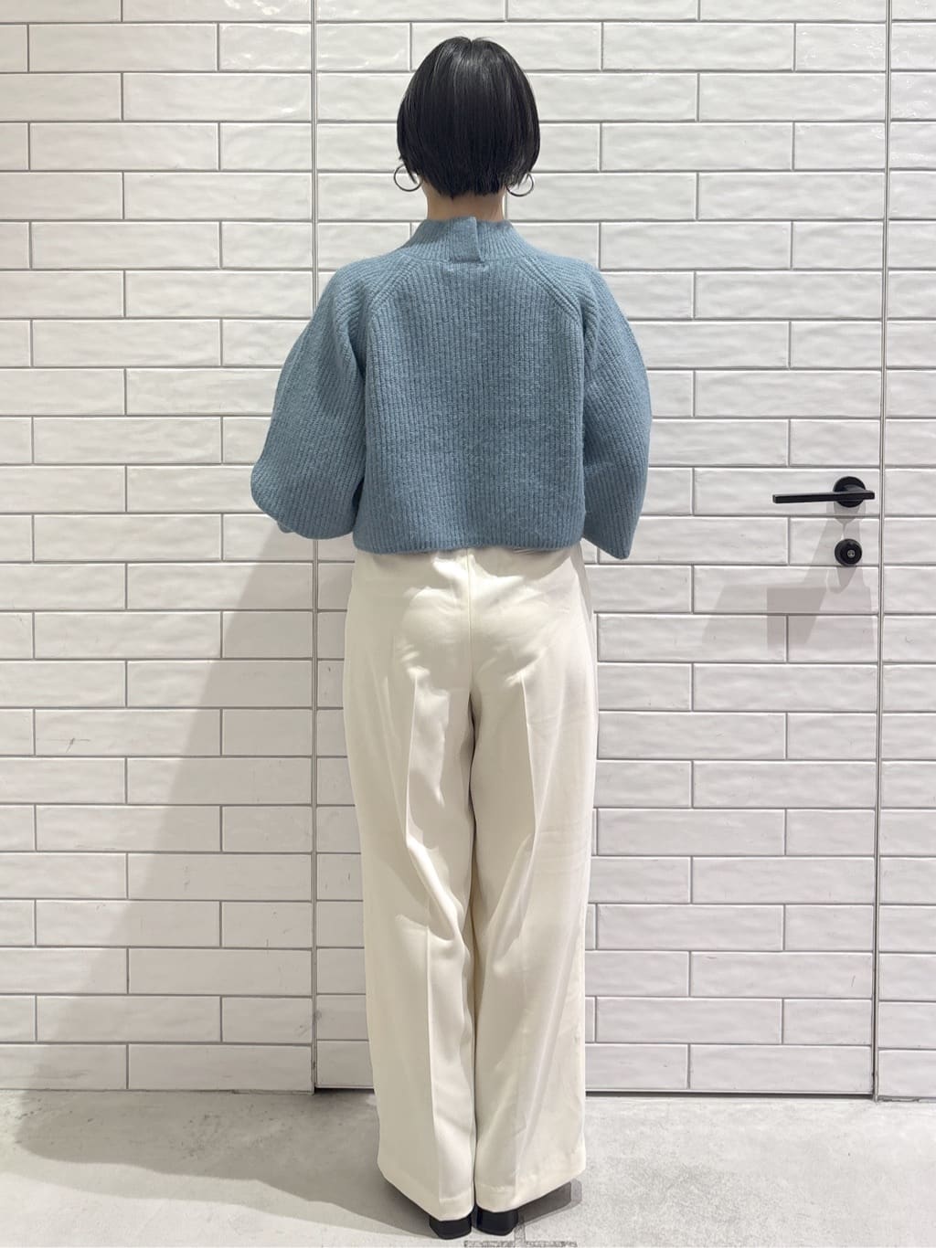 ayumiさんの「OPAQUE.CLIP｜MIXミドルゲージショートあぜニット【洗濯機OK】」を使ったコーディネート