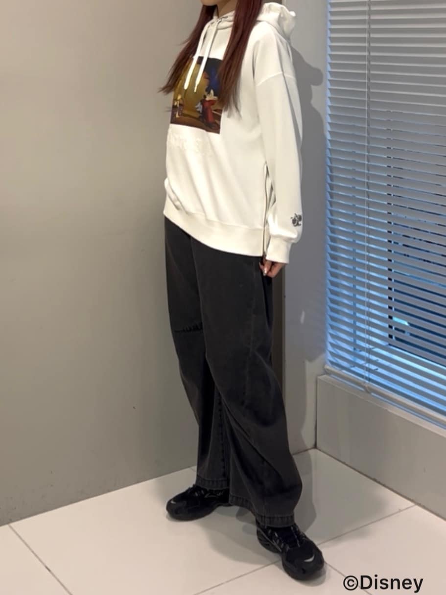 mさんの「tk.TAKEO KIKUCHI｜ディズニーカプセルコレクション『ファンタジア』パーカー」を使ったコーディネート