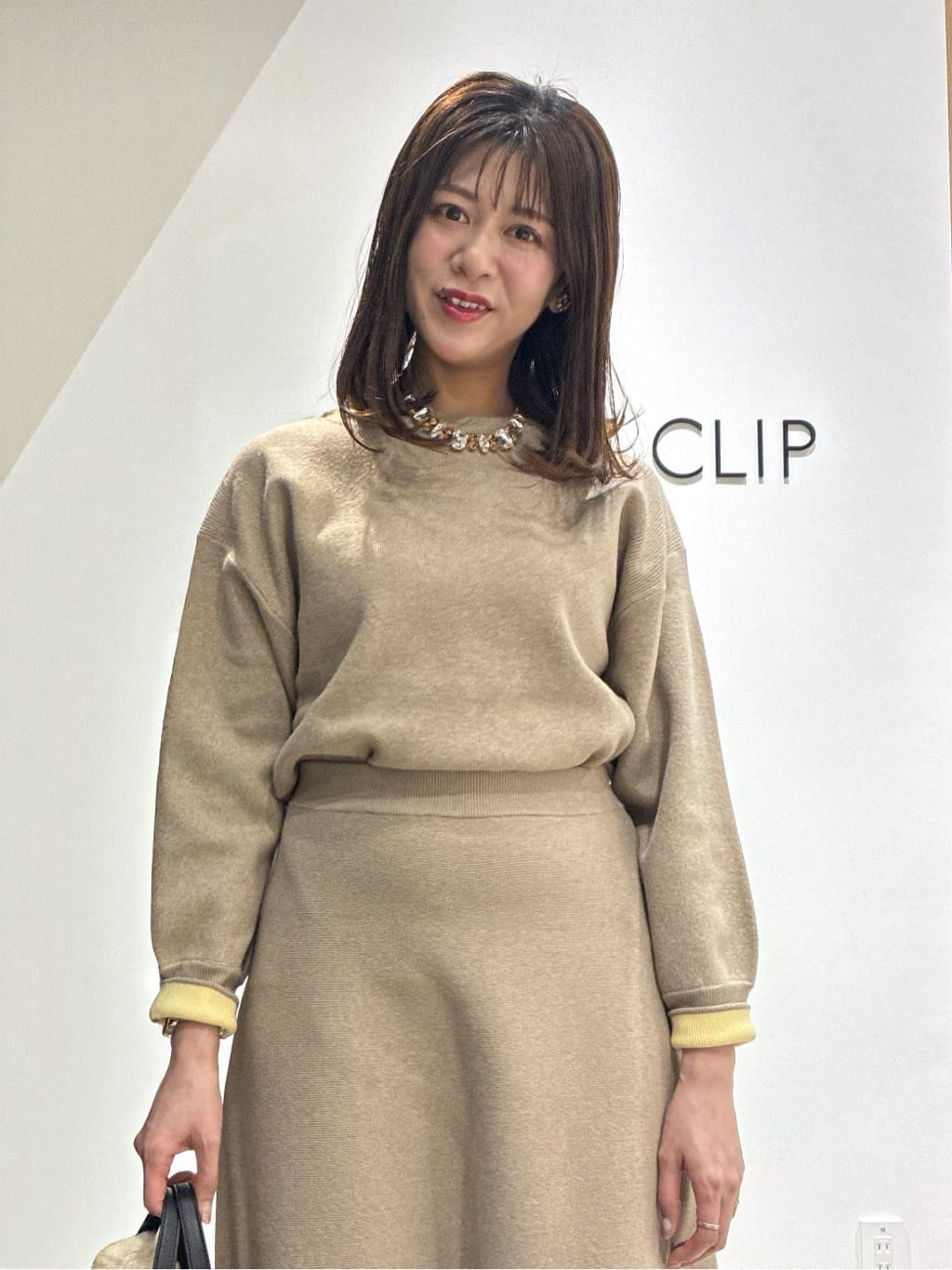 もんちゃんさんの「OPAQUE.CLIP｜サイド編地切替ニットトップス／セットアップ対応【洗濯機OK】」を使ったコーディネート
