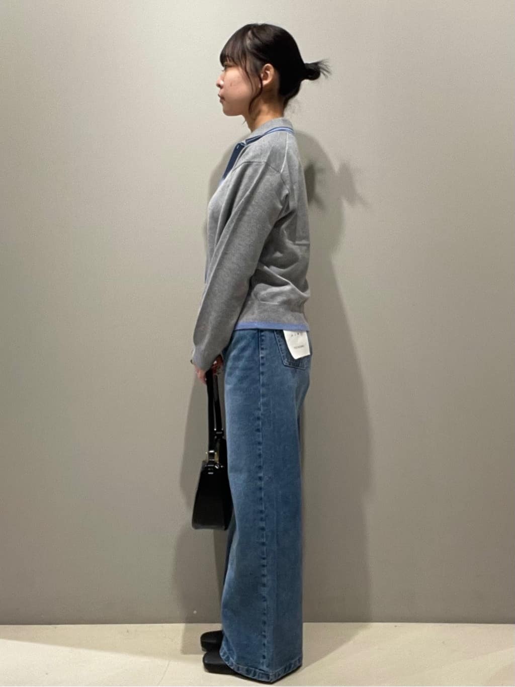 mikiさんの「OPAQUE.CLIP｜ダブルカラーポロ衿配色ニット【洗濯機OK】」を使ったコーディネート