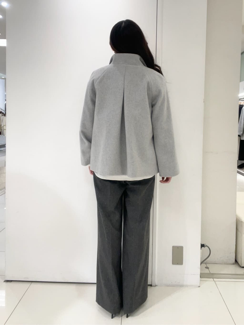 moeさんの「UNTITLED｜【着回しが効く／オンオフアウター】ウールショートコート」を使ったコーディネート