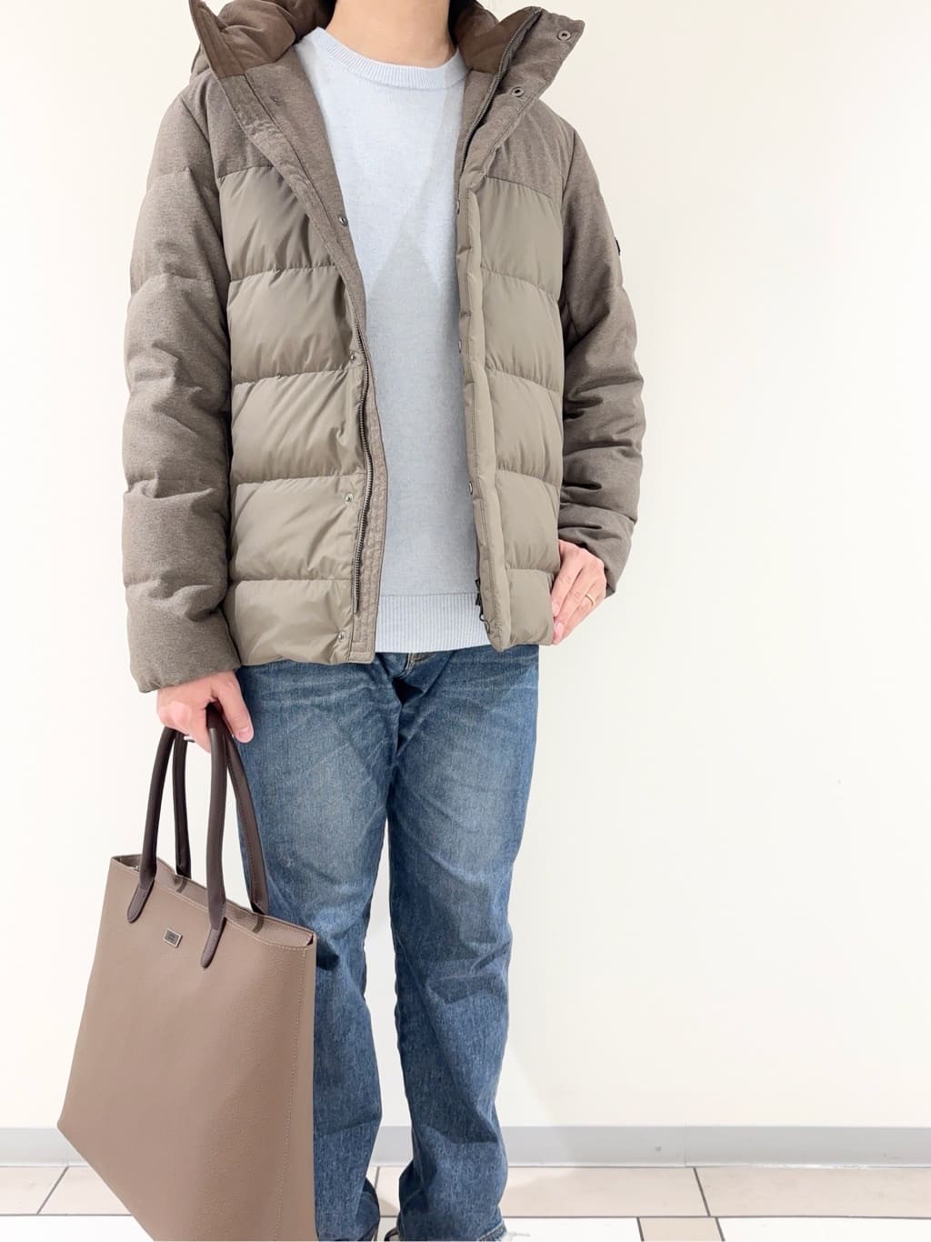 及川さんの「TAKEO KIKUCHI｜カラーコンビ ダウンブルゾン」を使ったコーディネート