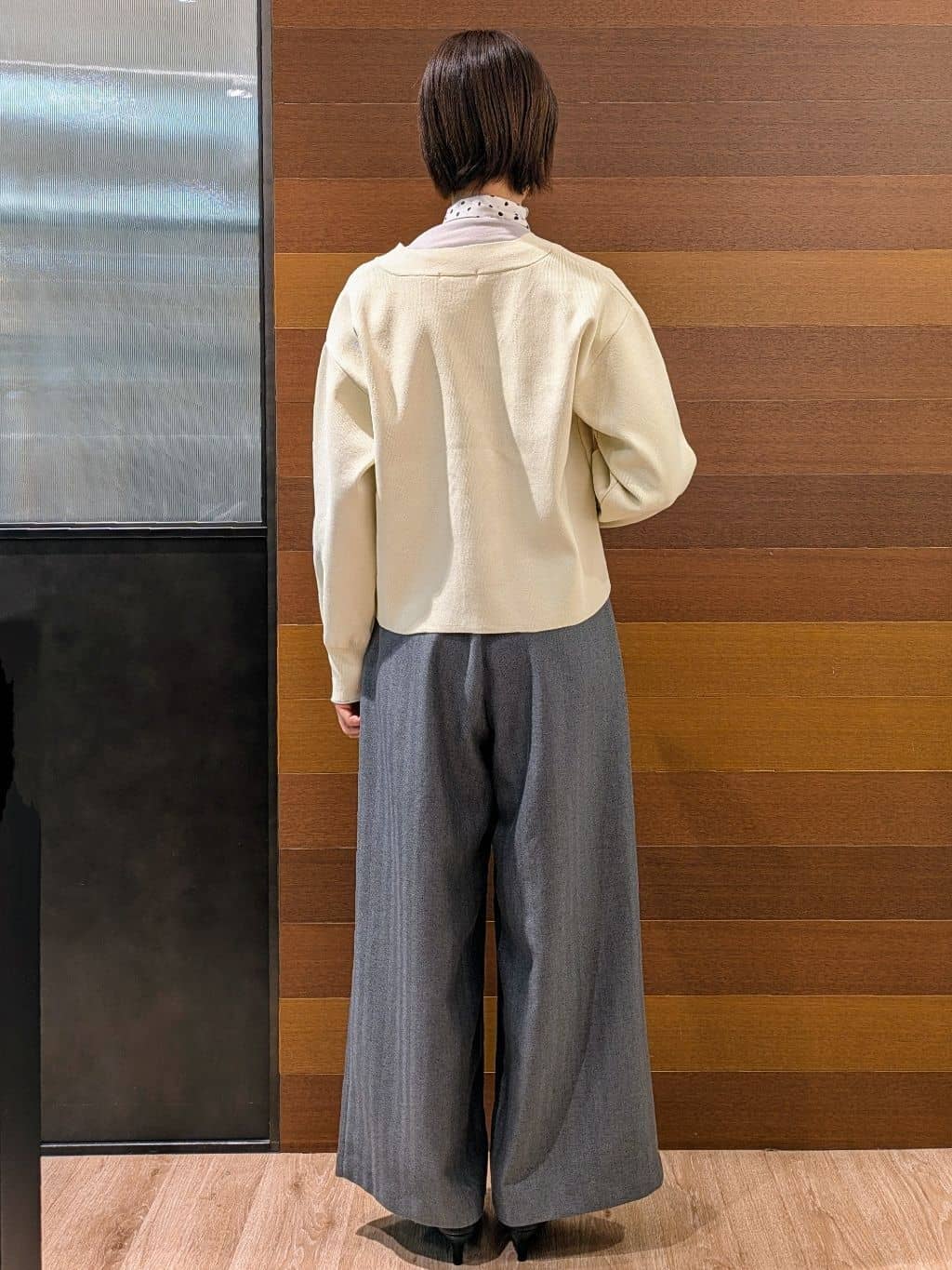 miuraさんの「OPAQUE.CLIP｜ヘリンボーンタックワイドパンツ【洗濯機OK】」を使ったコーディネート