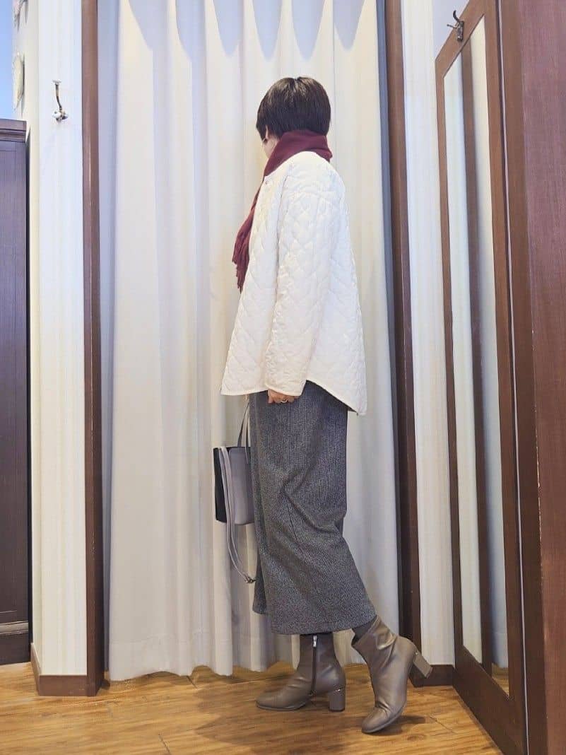 ERIKOさんの「SHOO･LA･RUE｜【洗濯機可/S-LL/撥水】ゴールドパーツで上品に 大人が着たい ノーカラーキルトジャケット」を使ったコーディネート