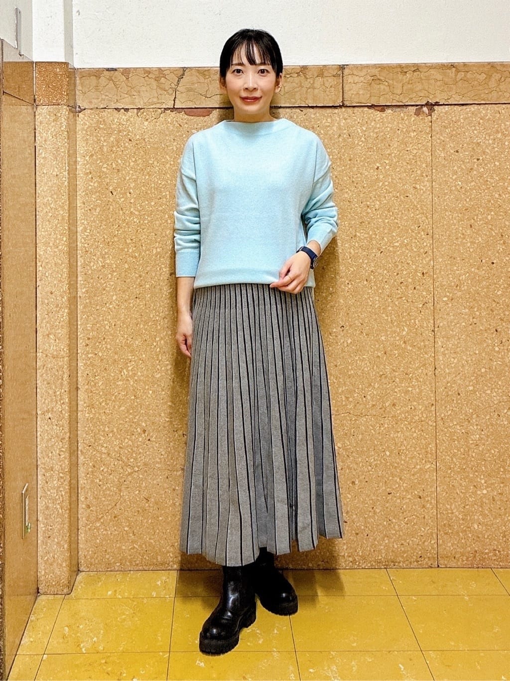 hattoriさんの「INDIVI｜【洗える／SETUP可能】ジャカードニット プリーツスカート」を使ったコーディネート