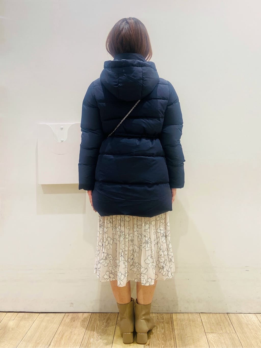 YUKOさんの「index｜KAWADAダウンドロストミドルコート【撥水／洗濯機OK／2WAY／静電気防止裏地】《XS～3L》」を使ったコーディネート