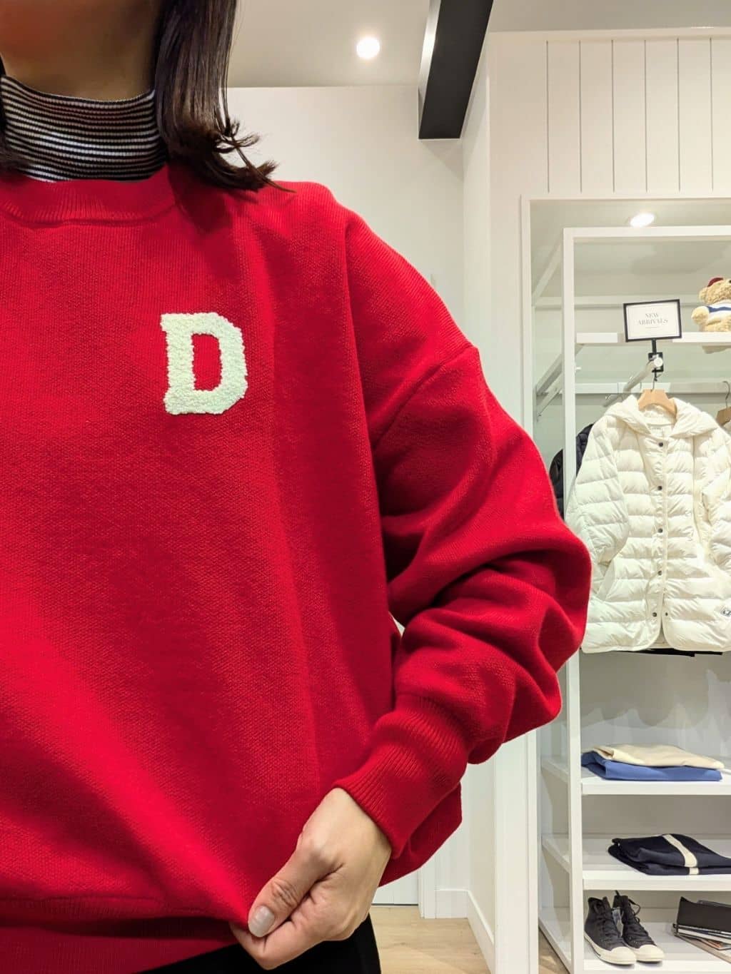 enさんの「Dessin｜【洗える】Dサガラ刺繍ワッペン付きニット」を使ったコーディネート