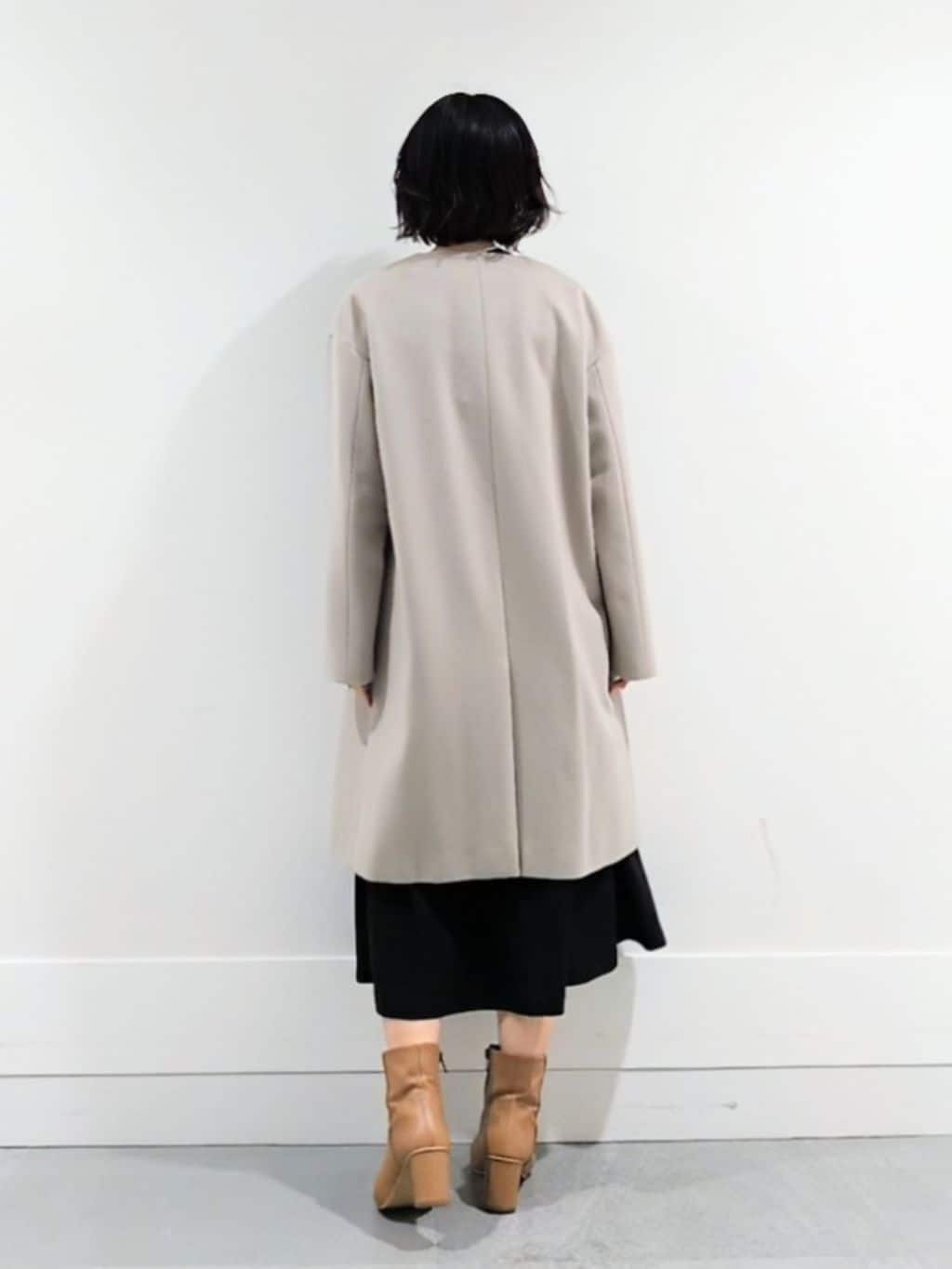 ミズタさんの「UNTITLED｜【日本製／通勤／フォーマル】カシミヤ混ノーカラーコート」を使ったコーディネート