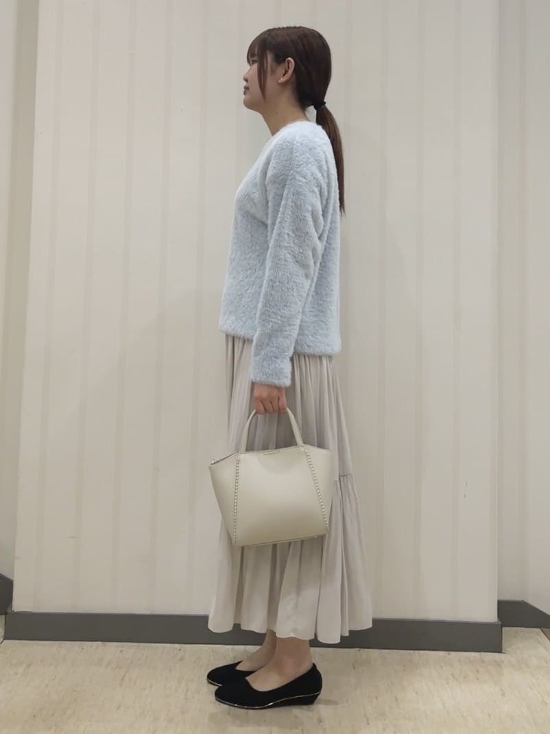 ちひさんの「INDIVI｜【洗える】エアリーシャギートップス」を使ったコーディネート