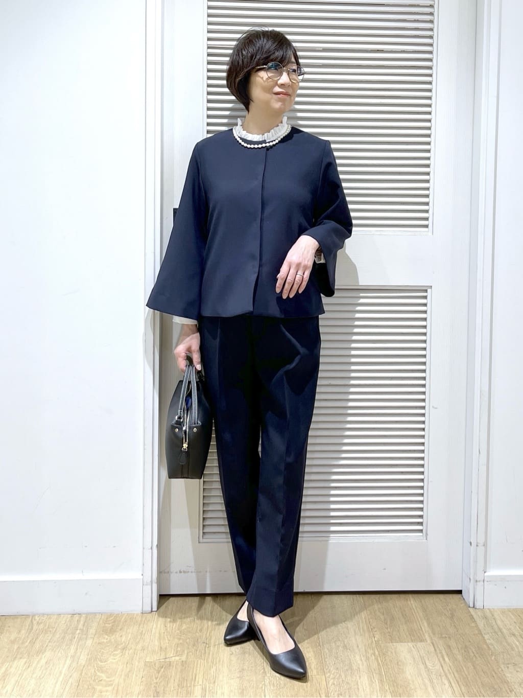 Miyazakiさんの「Dessin｜【洗える】フリルネックジョーゼットブラウス」を使ったコーディネート