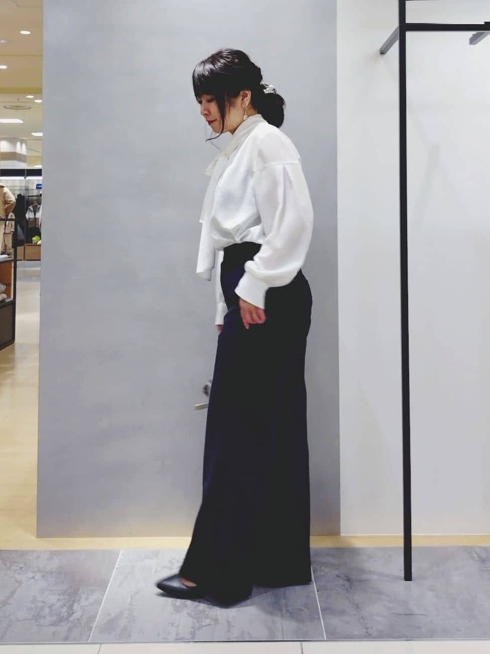 TOMOMIさんの「INDIVI｜◆【合皮／マルチWAY／サブバッグ付】ミニショルダーバッグ」を使ったコーディネート