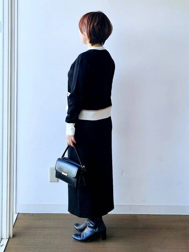やじまさんの「UNTITLED｜【セットアップ可/洗える/ウエストゴム】ダンボールジャージスカート」を使ったコーディネート