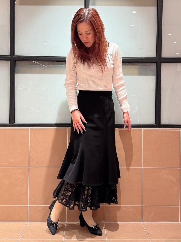 すみれさんの「ESPERANZA｜ビジューリボンポインテッドパンプス」を使ったコーディネート