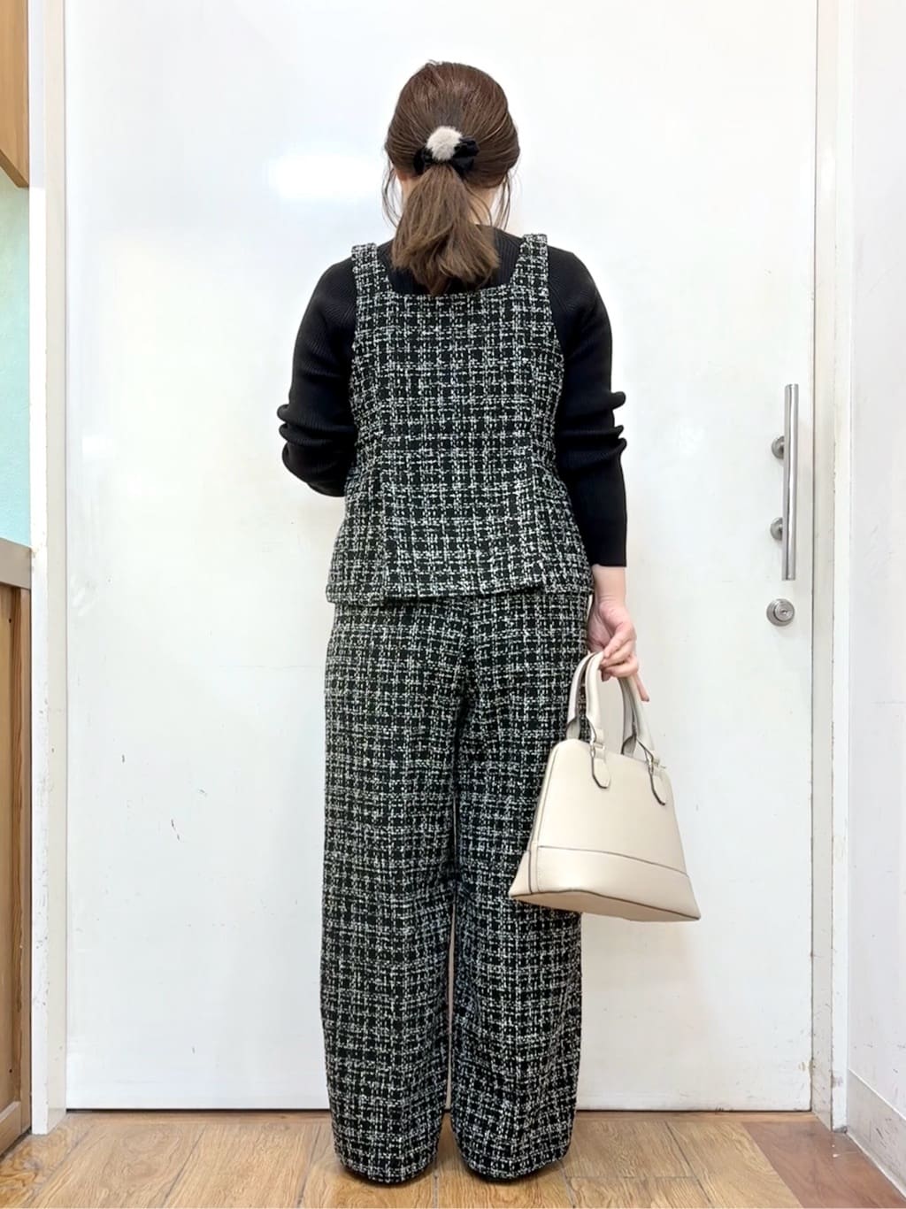 だいわさんの「SHOO･LA･RUE｜【絶妙なゆるピタ/洗濯機可】ちくちくしにくい リブハイネックやわらかニット」を使ったコーディネート