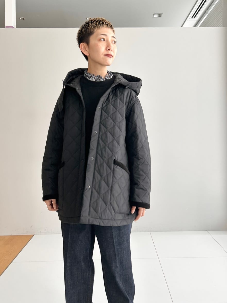 OCHIAIさんの「DRESSTERIOR｜◆取り外しフリル付き裏毛プルオーバー」を使ったコーディネート