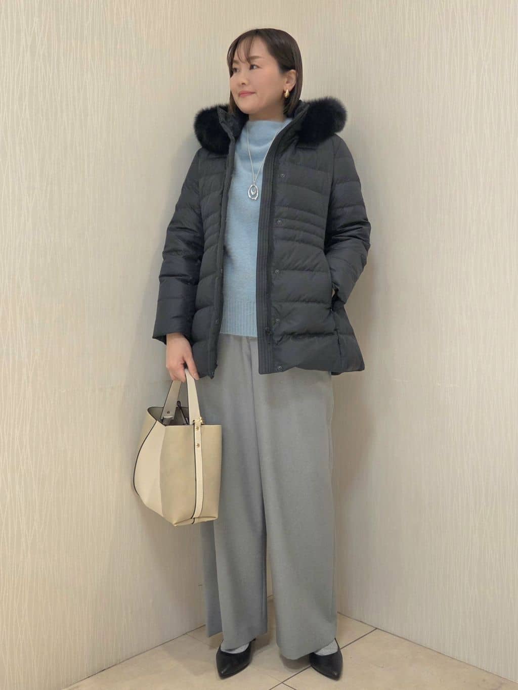 naokoさんの「UNTITLED｜【大人な品格/ふわふわニット】フォックスカシミヤ コクーンニット」を使ったコーディネート