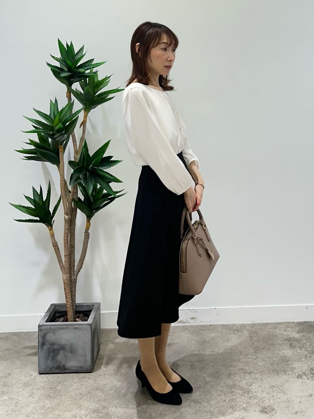 Miwaさんの「UNTITLED｜【透けにくい/ウエストイン見え】タックブラウス」を使ったコーディネート