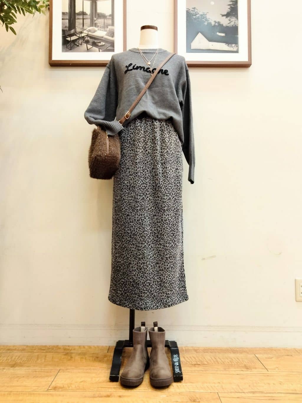 うっちーさんの「SHOO･LA･RUE｜【S-LL】大人綺麗 レザー調リブブルゾン」を使ったコーディネート