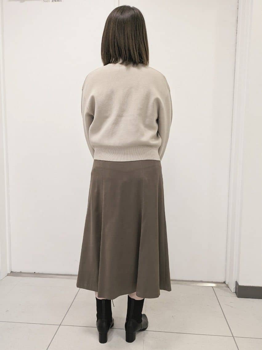 ハッシーさんの「Reflect｜【配色ボウタイ付き】八分袖ジョーゼットブラウス」を使ったコーディネート