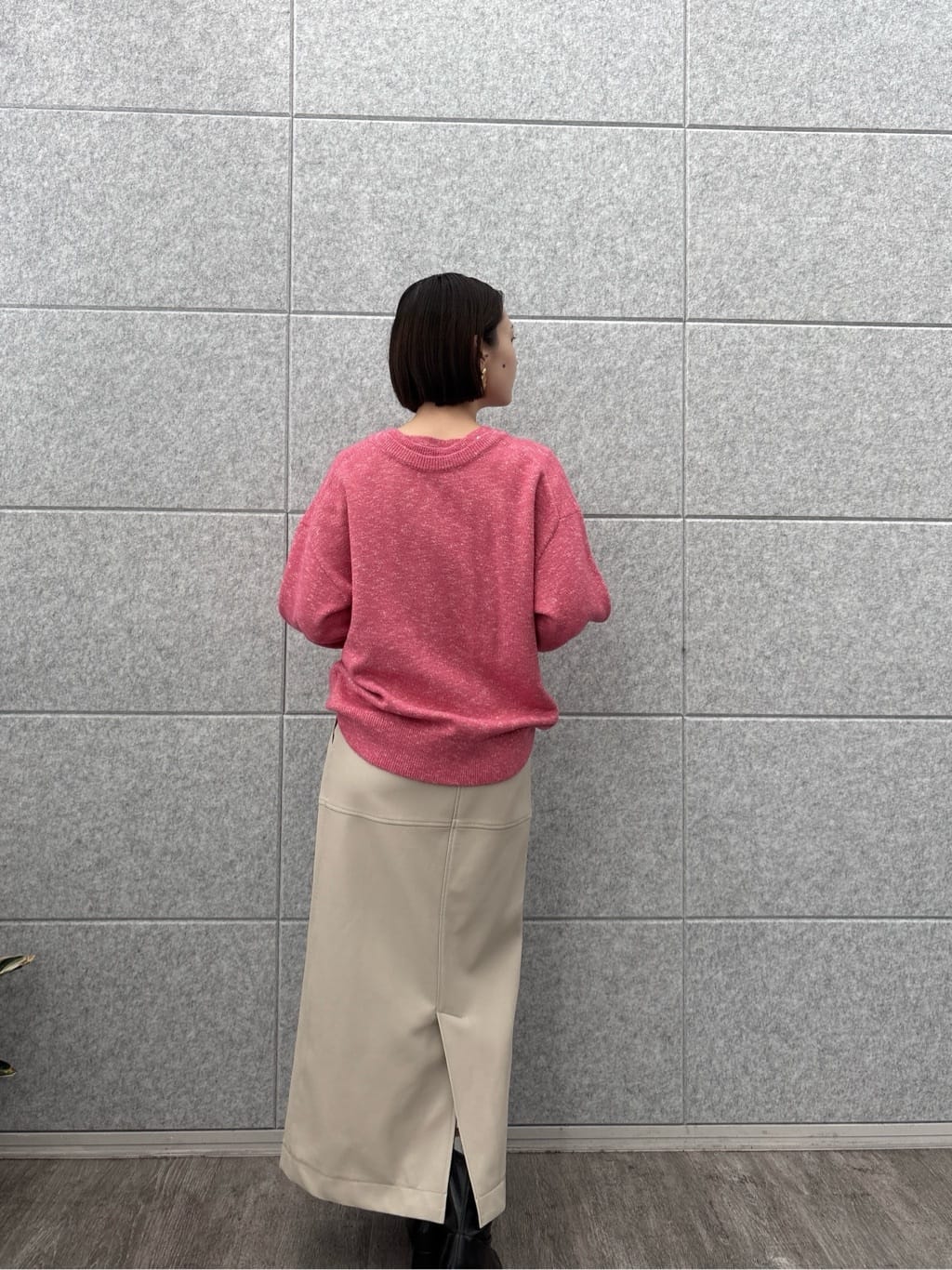 ayanoさんの「INDIVI｜【再入荷】レイヤーネックメランジラメニット」を使ったコーディネート