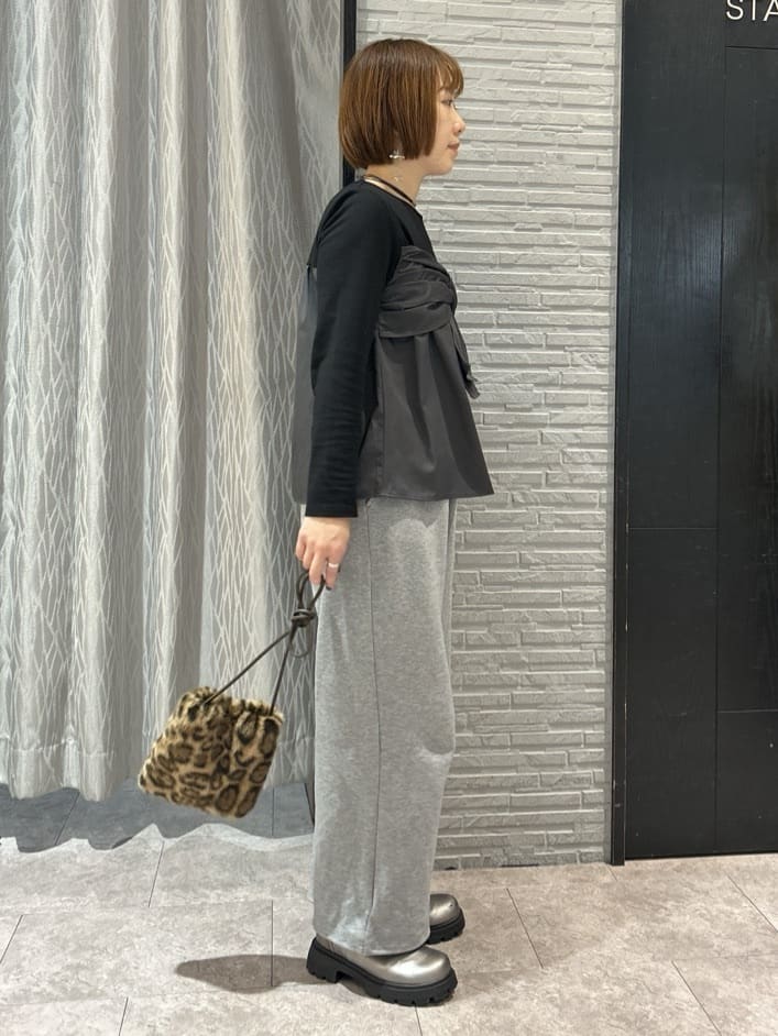ga_riさんの「THE SHOP TK｜布帛切替カットソー」を使ったコーディネート