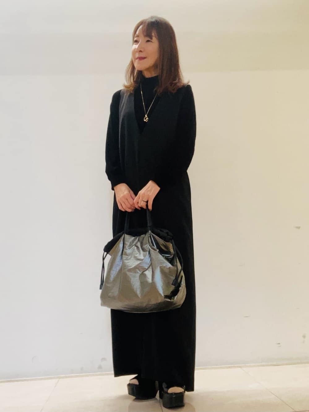 kurodaさんの「Reflect｜【すっきり縦長シルエット】サロペットパンツ」を使ったコーディネート