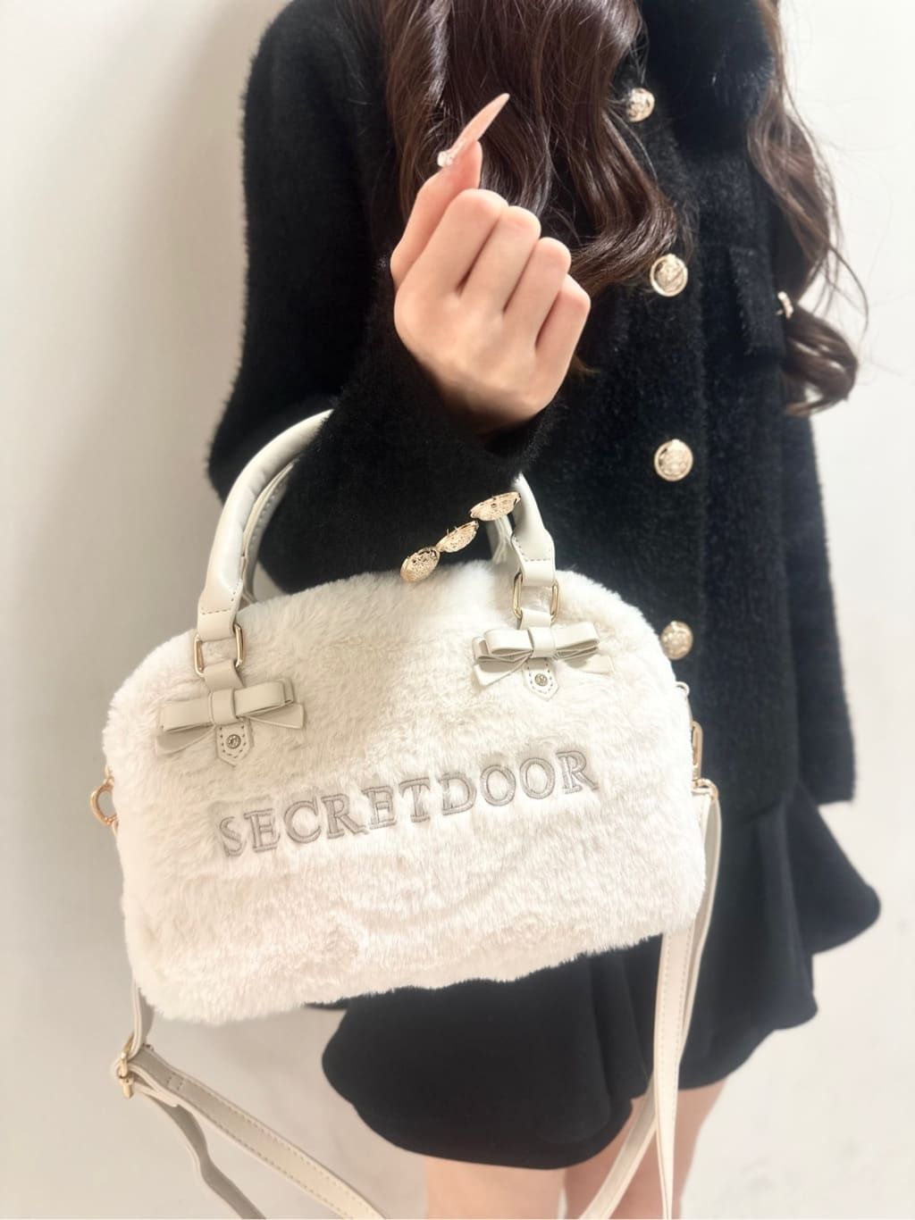 ayakaさんの「ESPERANZA｜厚底シンプルブーツ」を使ったコーディネート
