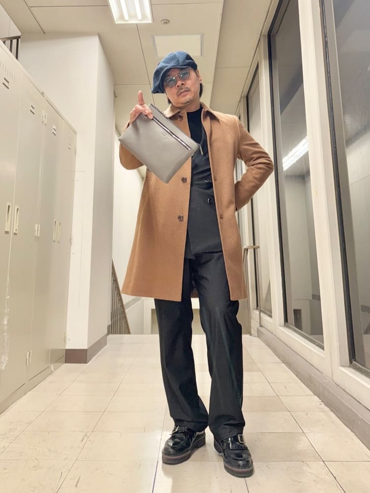 MAKOTO AIさんの「TAKEO KIKUCHI｜カシミヤブレンド ビーバー調ステンカラーコート」を使ったコーディネート