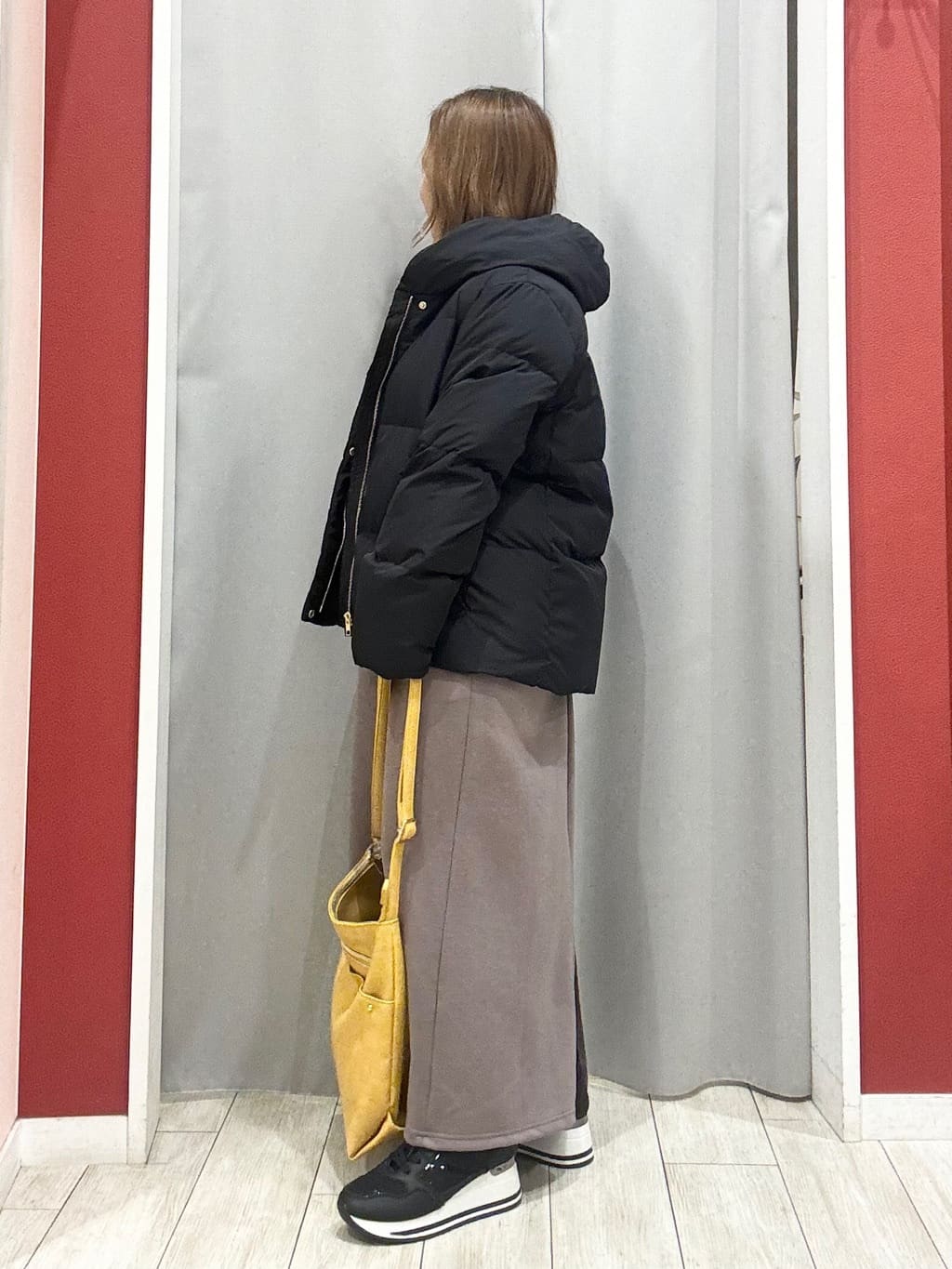 shioさんの「SHOO･LA･RUE｜【撥水/洗える】ショートフーディーダウン」を使ったコーディネート