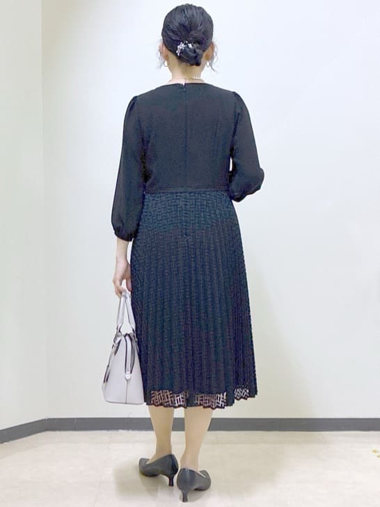  beni_gingerさんの「Reflect｜【SS-4Lサイズ】シフォン&times;幾何柄レースプリーツワンピース」を使ったコーディネート