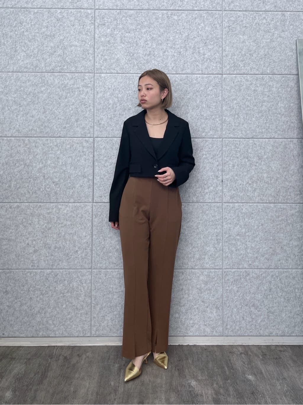 Harukaさんの「INDIVI｜クロップドジャケット」を使ったコーディネート