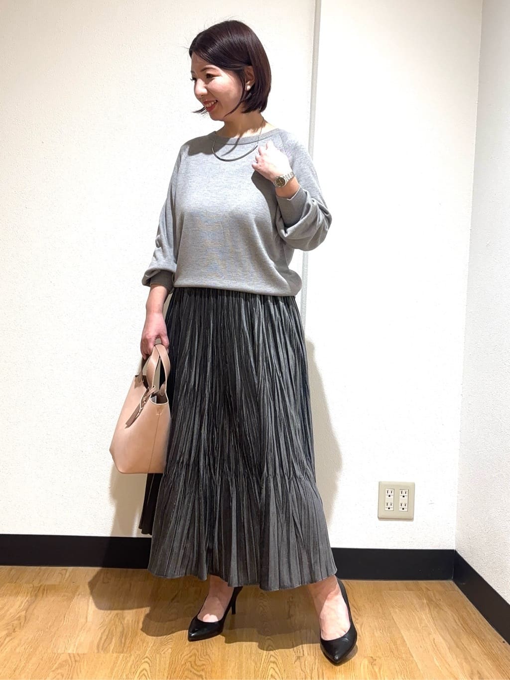 MIKIKOさんの「UNTITLED｜【はっ水機能/フード取り外し可】ミディダウンコート」を使ったコーディネート